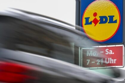 Lidl Dinslaken: Kameras erfassen automatisch die Parkzeit - hohe Strafen drohen