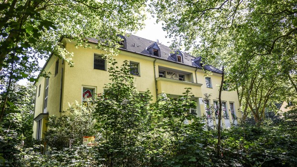 Lost Place in Dinslaken: Alte Villa steht zum Verkauf – das ist der Wert