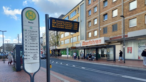 Quietschende Busse in Dinslaken: „So belastend, dass ich einen Tinnitus habe“