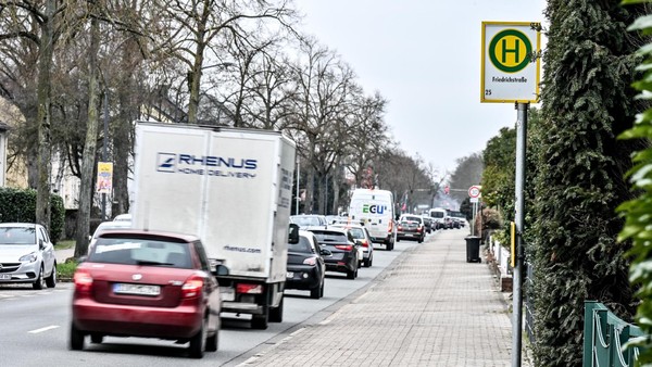 Straßensperrung für Kaminabriss am Kraftwerk Voerde: Stadt soll RWE belangen