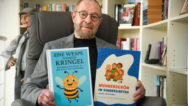 Vom Lese-Opa zum Buchautor: Dinslakener hat zwei Kinderbücher geschrieben
