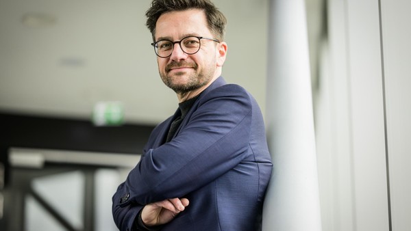 „AfD-Verbot jetzt“: Podiumsdiskussion in Dinslaken mit ehemaligem Minister