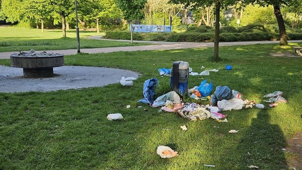 Alle Grünanlagen in Dinslaken zugemüllt – nicht nur in Lohberg: Stadt reagiert