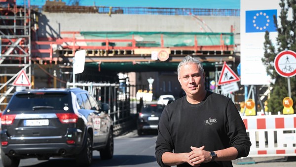 Baustellen-Chaos in Voerde-Friedrichsfeld: „Spüren jetzt schon Kundenverlust“