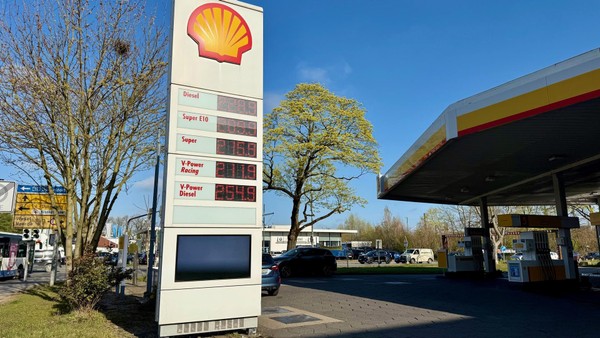 Benzinpreise: Ab heute gilt die neue Regel – was der Sprit jetzt noch kostet