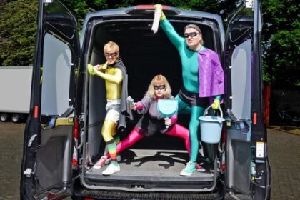 Burghofbühne Dinslaken sucht „Superheld: innen“ für Interviews