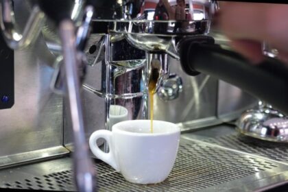 Chrissis Kostbar hat Nachfolger: Frauen-Duo eröffnet das Cottage Dinslaken