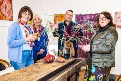 Dinslakener Künstlerin Ulrike Int-Veen lädt zum Open House ein: Das wird geboten