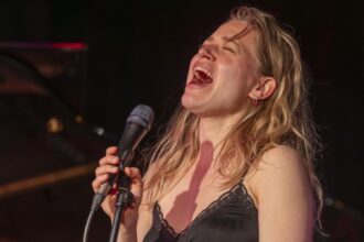 ELSA sorgt für Gänsehautmomente: Ein Dinslakener spielt eine wichtige Rolle