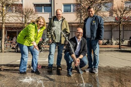 Fontänen sorgen in der Dinslakener Innenstadt für Abkühlung – wer die Kosten trägt