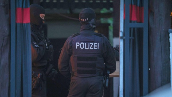 Hells Angels in Dinslaken und Voerde: Durchsuchungen am Dienstagmorgen