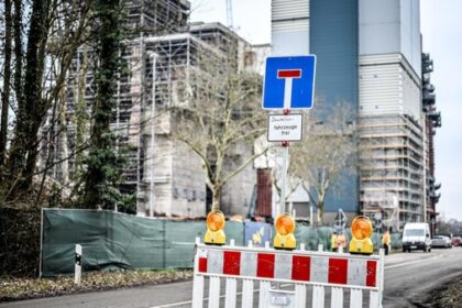 Kaminrückbau in Voerde: Weiter Kritik an Umleitung – Tempolimit „kaum beachtet“
