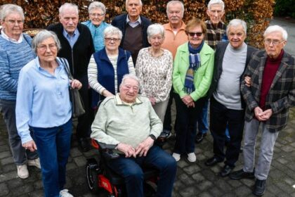 Klassentreffen nach 80 Jahren in Dinslaken: Damals wurde noch geschlagen