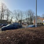 Parkplatzsorgen in Bruckhausen: Kirchengemeinde reagiert auf Bedenken