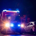 Schwerer Unfall: Motorradfahrer stößt beim Überholen mit Auto zusammen