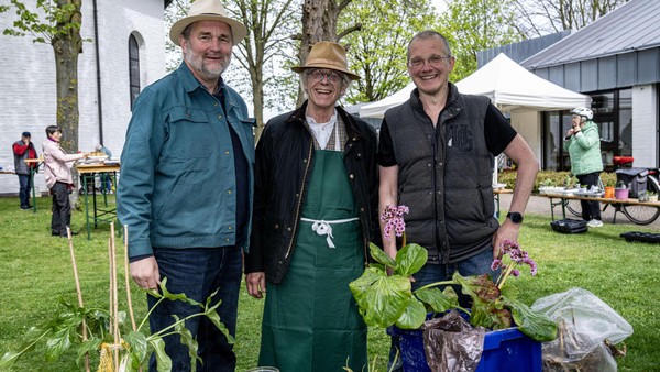 Staudentausch in Voerde: „Erlebe täglich kleine Wunder“