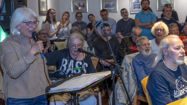 Von Oldies bis Mark Forster: Ein stimmgewaltiger Abend in Hünxe