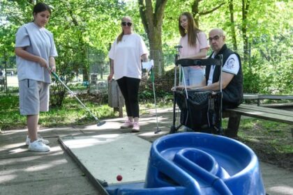 Anlage in Lohberg startet in die Saison: Wie viel Spaß macht Minigolf?