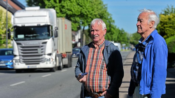 Anwohner in Voerde genervt von massivem Lkw-Verkehr: „Die Bürger sind am Ende“