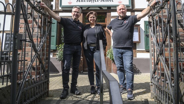 Beliebte Kartoffel-Kiste: Wie eine Familie Duisburgs ältestes Gasthaus rettete