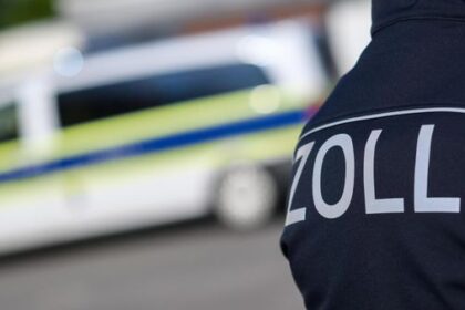 Chinesen in Voerde illegal beschäftigt: Zoll deckt Schwarzarbeit in Betrieben auf