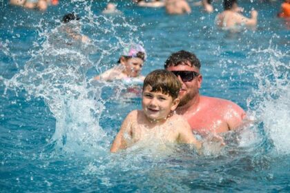 Dinamare in Dinslaken eröffnet Freibad-Saison: „Bestes Schwimmbad“