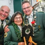 Dinslaken: Schützenfest in Barmingholten – wer folgt auf Königin Beate Stahl?