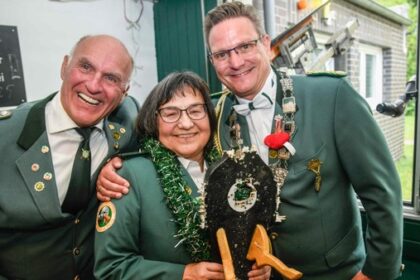 Dinslaken: Schützenfest in Barmingholten – wer folgt auf Königin Beate Stahl?