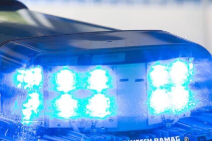 Einbruch in Dinslaken: Unbekannte stehlen Kupferkabel von Firmengelände
