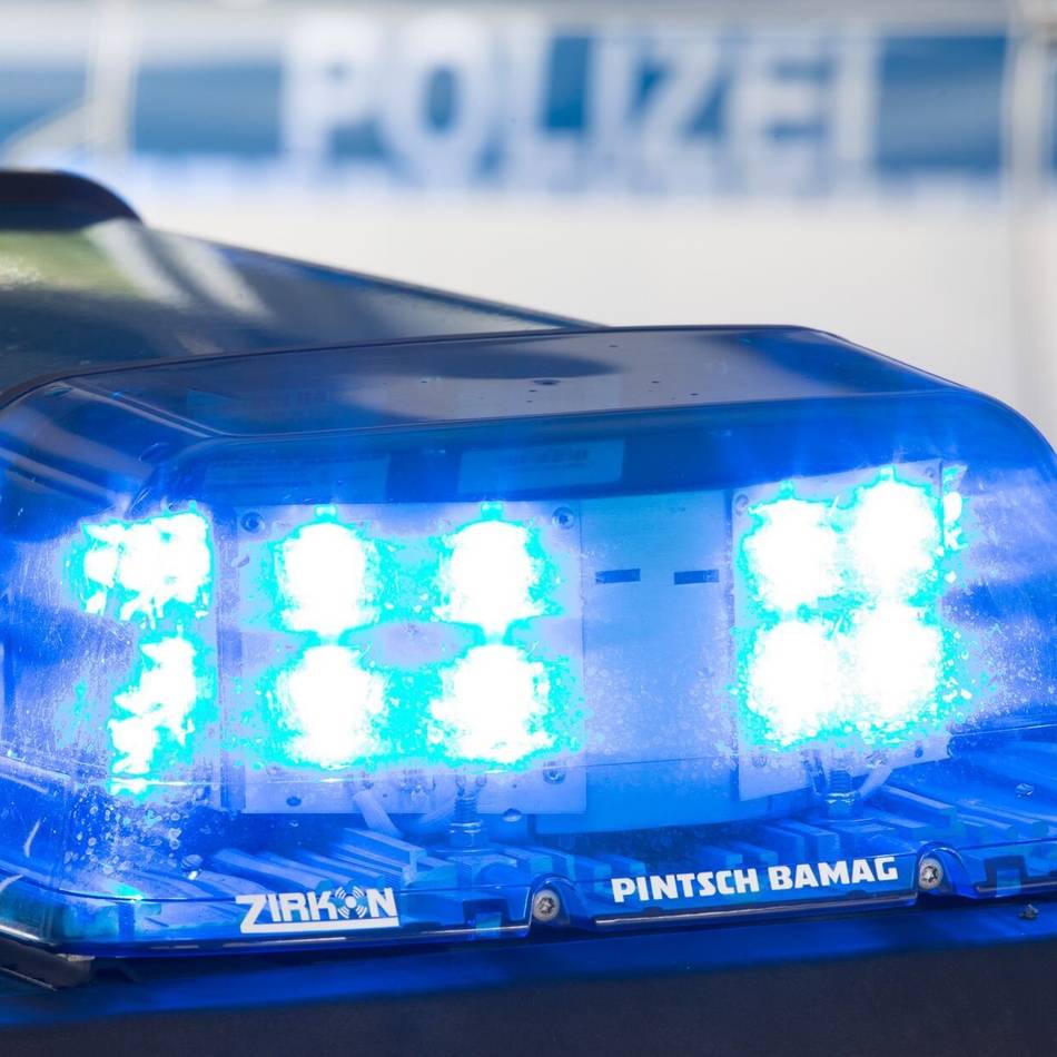 Einbruch in Dinslaken: Unbekannte stehlen Kupferkabel von Firmengelände