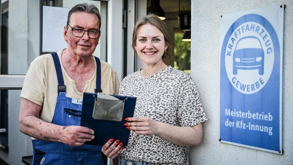 Generationenwechsel: Tochter (37) übernimmt Kfz-Werkstatt in Dinslaken