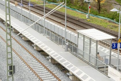Gesperrte Bahnstrecke: Personenverkehr startet nur schrittweise - der Grund