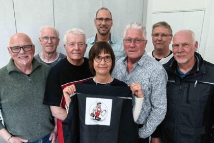 Glühbirne wechseln, Bild aufhängen: Heinzelwerker helfen bei Not im Haushalt