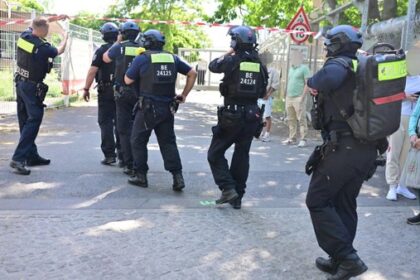 Großaufgebot der Polizei Dortmund in Dinslaken - das ist der Grund