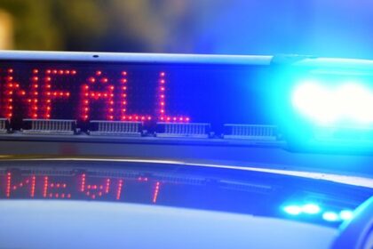Heftiger Auffahr-Unfall auf B58 bei Hünxe: Zwei Schwerverletzte