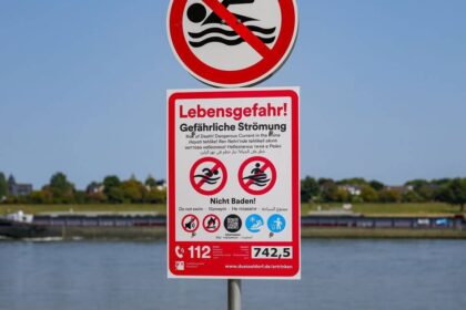 Kreis Wesel erlässt Verordnung: Baden im Rhein ist ab Freitag verboten