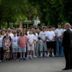 Öffentliche Trauer: „Ein Schock ist durch Dinslaken gegangen“ – Schweigeminute für die zwei toten Schüler