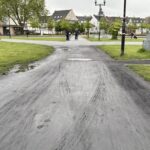 „Pampe“: Spaziergänger ärgern sich über schlammige Wege im Stadtpark Dinslaken