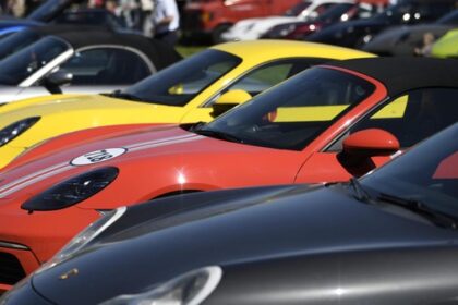 Porschetreffen auf der Trabrennbahn Dinslaken: Das sind die schönsten Bilder 2026