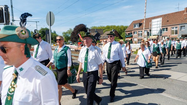 Schützen feiern ausgelassen – kniffliges Problem vor dem Festumzug