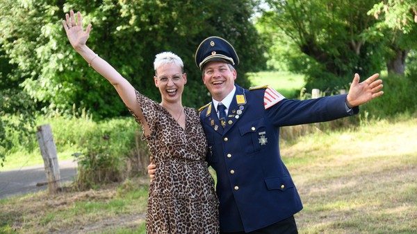 Schützenfest in Voerde-Mehrum: Neues Königspaar teilt berührende Verbindung