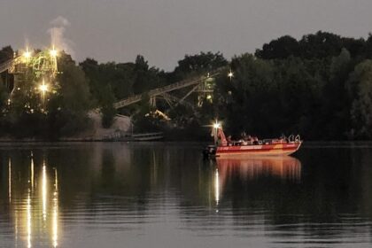 Schwimmer im Tenderingssee vermisst: Nächtliche Suchaktion mit Mantrailer-Hunden