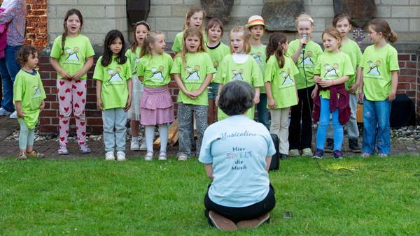 Tag der Demokratie in Hünxe: Kinder, Kunst und klare Botschaften