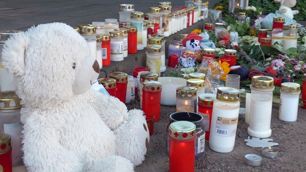 Unfall in Dinslaken: Mutter der betroffenen Schule sorgt sich um Gedenkstätte