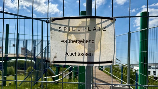 Vandalismus und Verfall: Vergammelt der schöne Bergpark in Dinslaken-Lohberg?