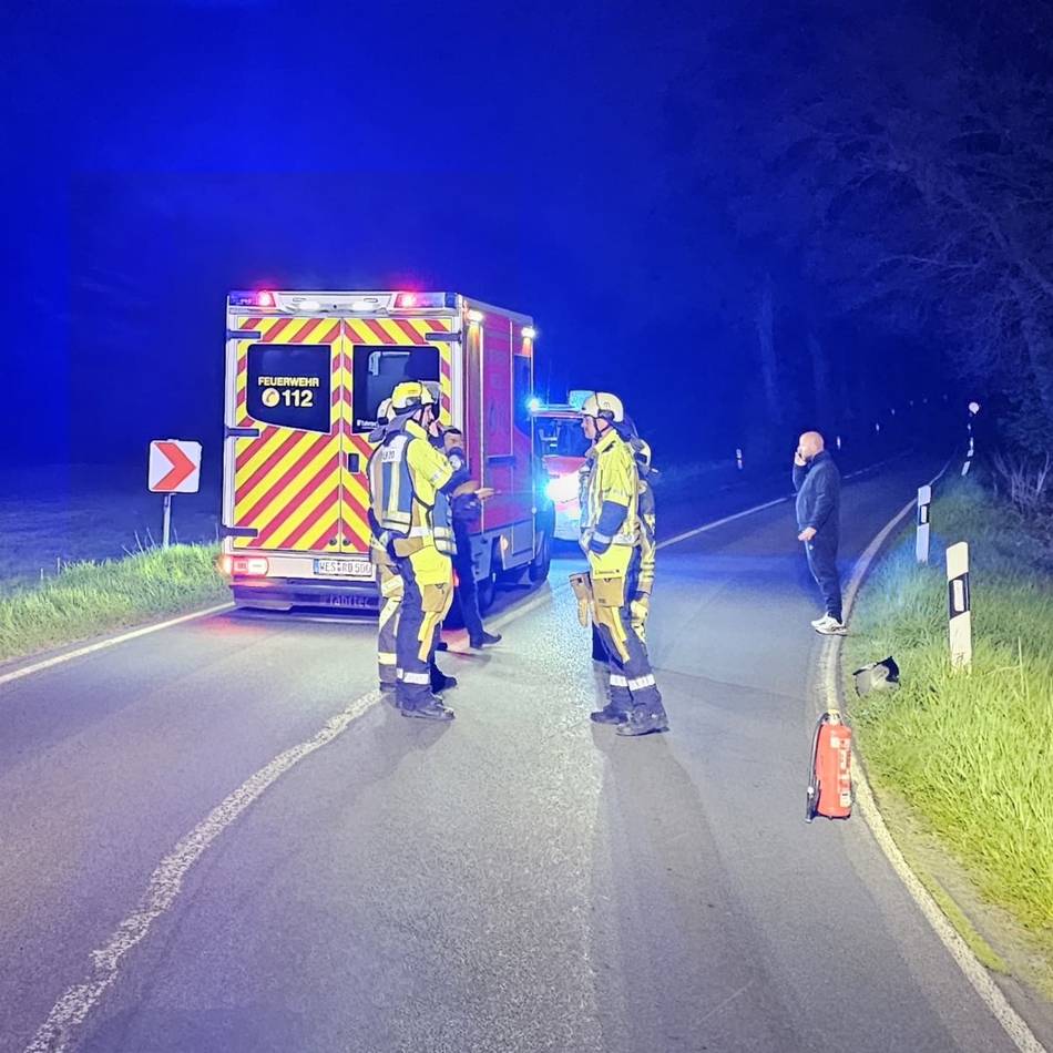Verkehrsunfall in Hünxe: Quadfahrer landet im Straßengraben