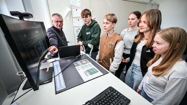 Voerder Schüler beschäftigten sich mit Nachrichten in alten und neuen Medien