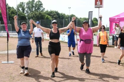 Voerderin legt 150 Kilometer zurück – Schalke-Legende sorgt für Überraschung