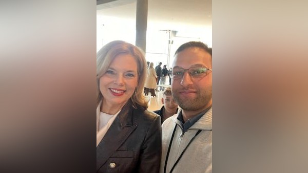 Vom Geflüchteten zum Medizinstudenten: Dinslakener in den Bundestag eingeladen