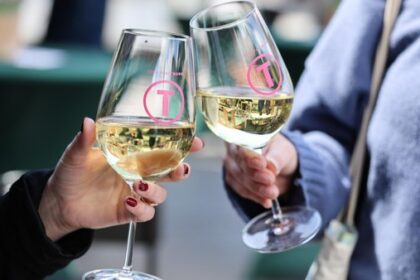 Weinfest in Dinslaken: Tragödie beschäftigt auch die Menschen auf dem Neutorplatz